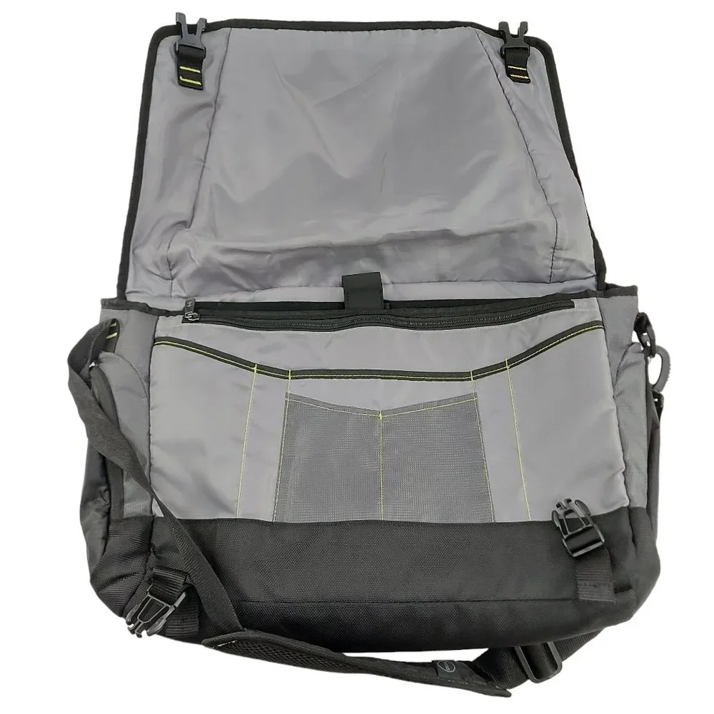 Dell Tek Messenger Notebook Carrying Case 17